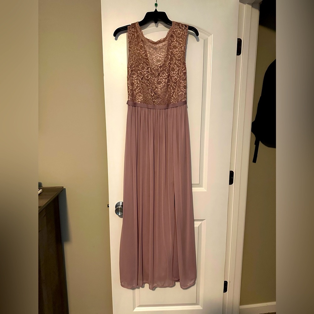David’s bridal bridesmaids dress quartz chiffon size 2
